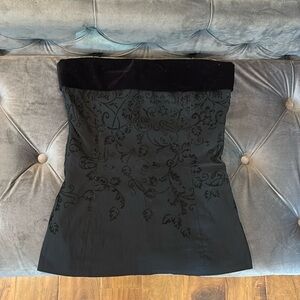black strapless top! size: woman’s 8